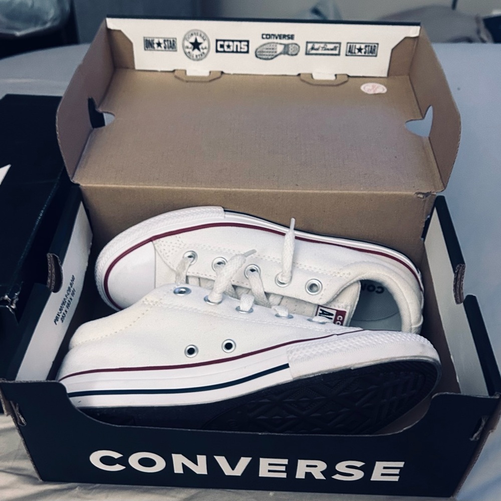 Converse Youth Sneakers - White and Garnet
